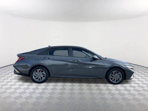 2024 Hyundai ELANTRA HEV Blue