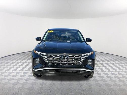 2023 Hyundai TUCSON SE