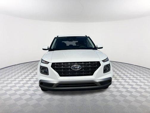 2025 Hyundai VENUE SE