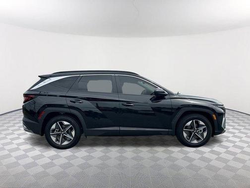 Phantom Black 2026 Hyundai TUCSON SEL