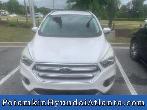 Oxford White 2017 Ford Escape Titanium