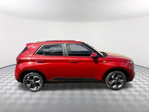 2022 Hyundai VENUE SEL