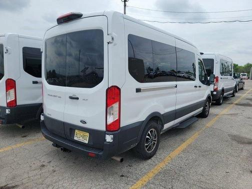 2022 Ford Transit-350 XLT