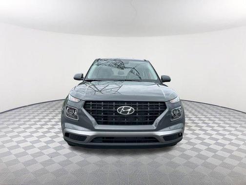 2025 Hyundai VENUE SE