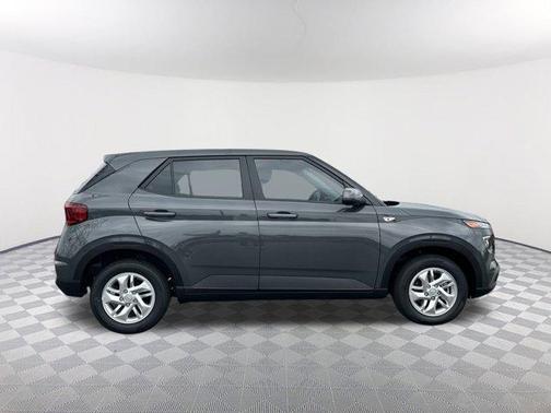 2025 Hyundai VENUE SE