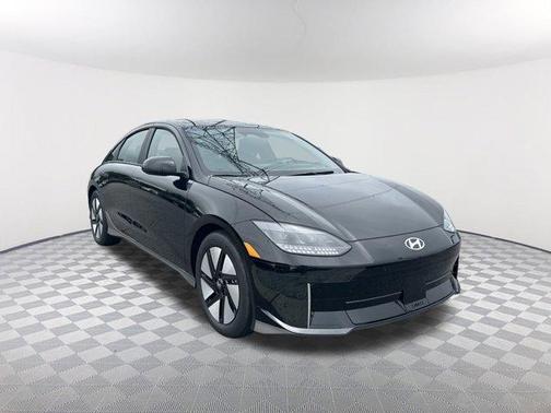 2025 Hyundai IONIQ 6 SE