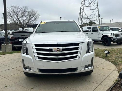 2019 Cadillac Escalade Luxury