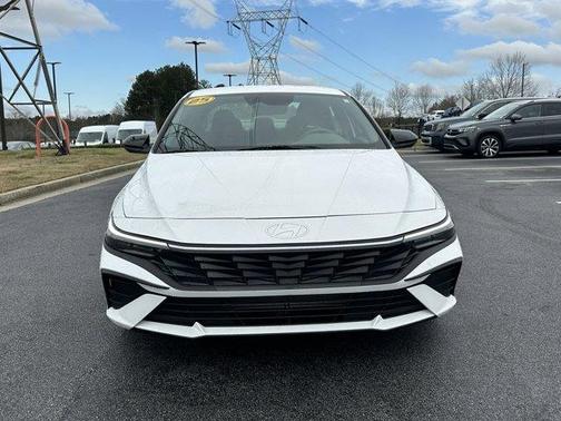 2025 Hyundai ELANTRA SEL Sport