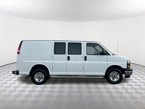 2023 GMC Savana 2500 Work Van