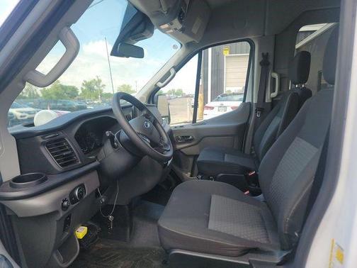 Oxford White 2023 Ford Transit-350 XL