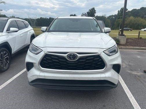 2022 Toyota Highlander L