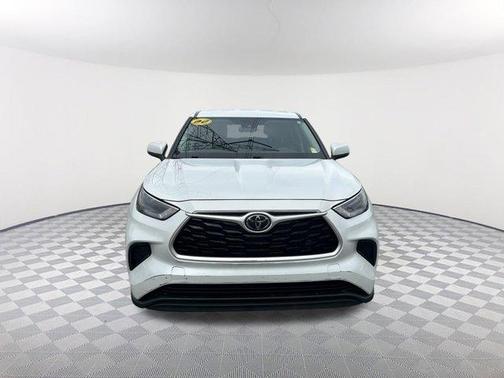 2022 Toyota Highlander L