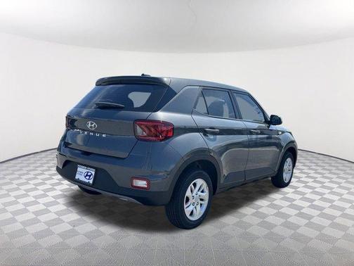 2025 Hyundai VENUE SE