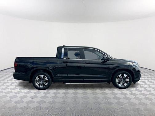 Crystal Black Pearl 2019 Honda Ridgeline RTL-T