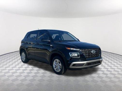 2025 Hyundai VENUE SE