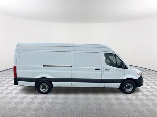 2022 Mercedes-Benz Sprinter 2500 170 WB