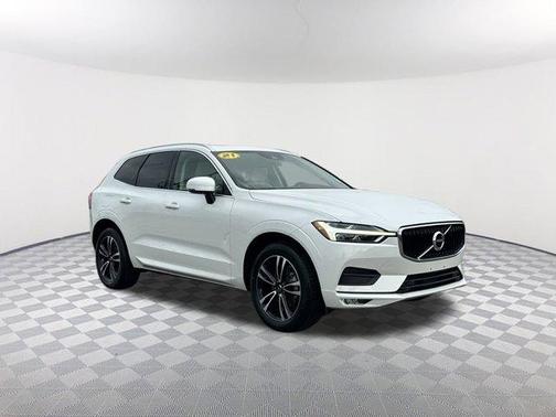 2021 Volvo XC60 T5 Momentum