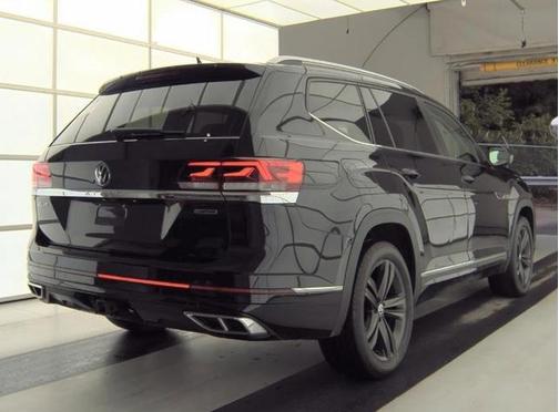 Deep Black Pearl Effect 2022 Volkswagen Atlas 3.6 V6 SEL R-Line