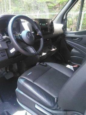 Arctic White 2025 Mercedes-Benz Sprinter 2500 170 WB
