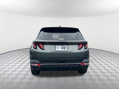 Amazon Gray 2022 Hyundai TUCSON SE