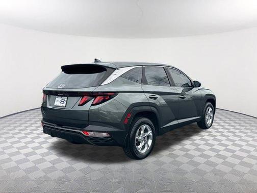 Amazon Gray 2022 Hyundai TUCSON SE