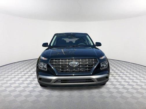 2025 Hyundai VENUE SE