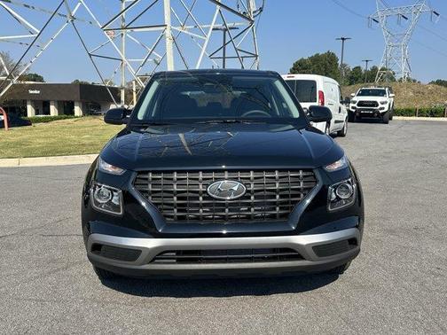 2025 Hyundai VENUE SE