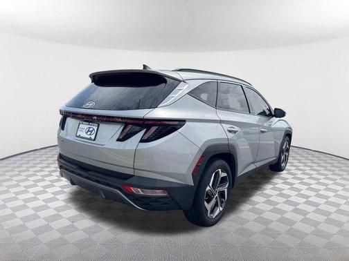 Shimmering Silver 2024 Hyundai TUCSON Limited