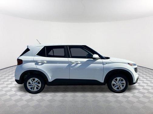 Lunar White 2026 Hyundai VENUE SE