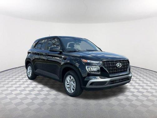 2025 Hyundai VENUE SE