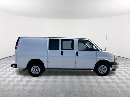 2023 GMC Savana 2500 Work Van