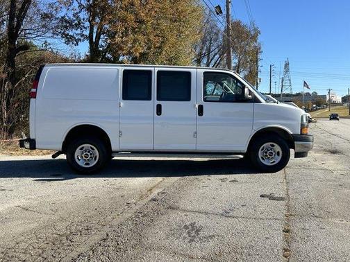 2023 GMC Savana 2500 Work Van