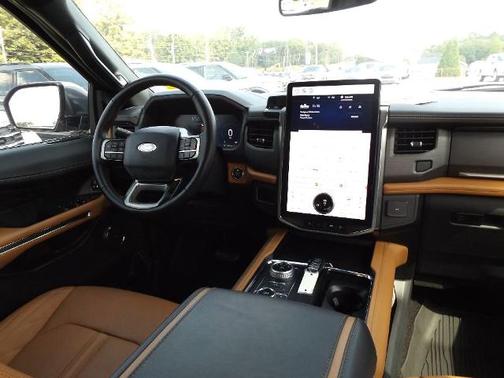 2023 Ford Expedition PLATINUM