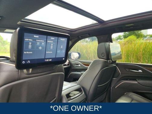 2021 Cadillac Escalade ESV Premium Luxury