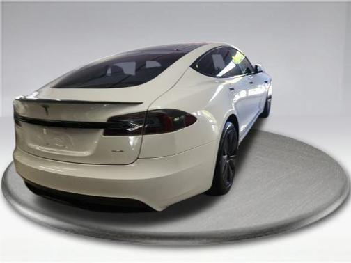 2021 Tesla Model S Plaid