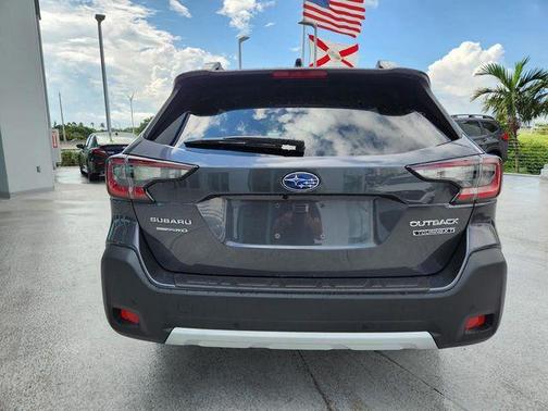 2025 Subaru Outback Touring XT