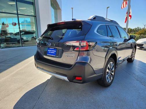 2025 Subaru Outback Touring