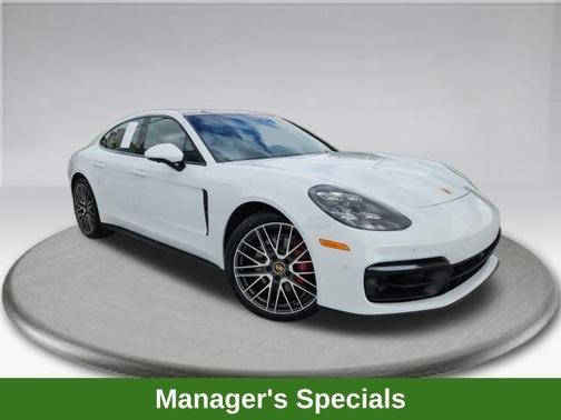 2022 Porsche Panamera 4S