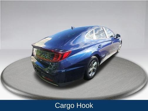 2022 Hyundai SONATA SE