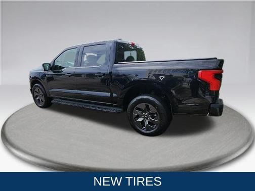 2024 Ford F-150 Lightning LARIAT