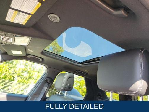 2023 Land Rover Discovery P360 S R-Dynamic