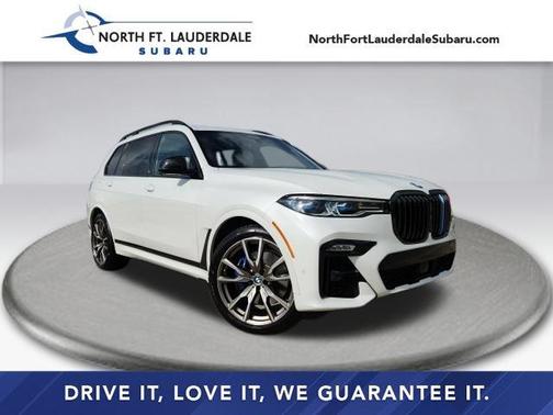 2022 BMW X7 M50i