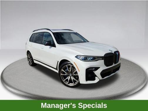 2022 BMW X7 M50i