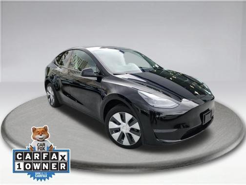 2024 Tesla Model Y Base