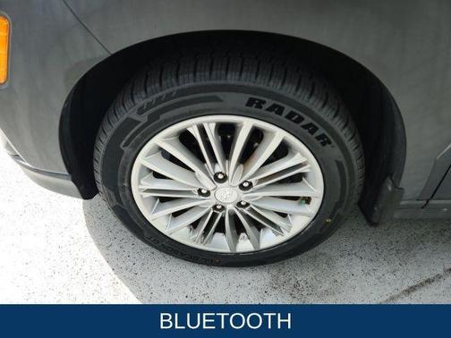 2020 Hyundai KONA SEL Plus