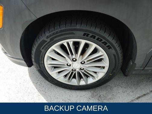 2020 Hyundai KONA SEL Plus