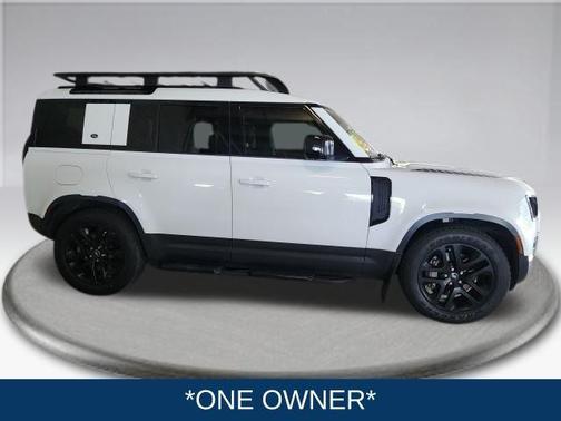2021 Land Rover Defender 110 SE