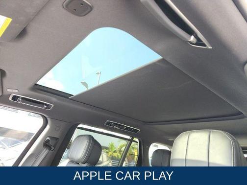 2023 Land Rover Range Rover P530 SE