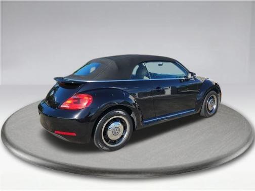 2015 Volkswagen Beetle Auto 1.8T