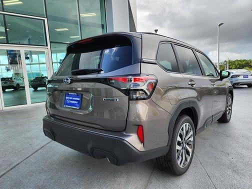 2025 Subaru Forester Touring